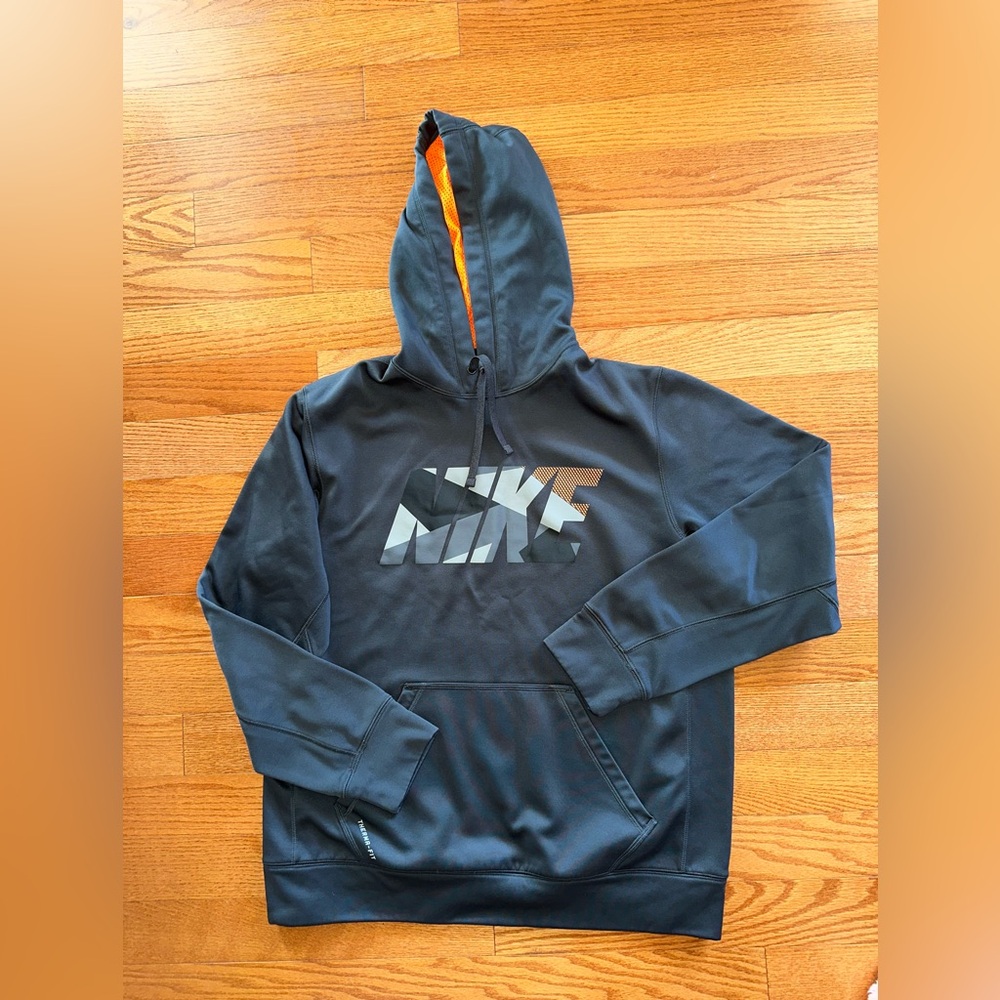 Nike men’s hoodie- size L